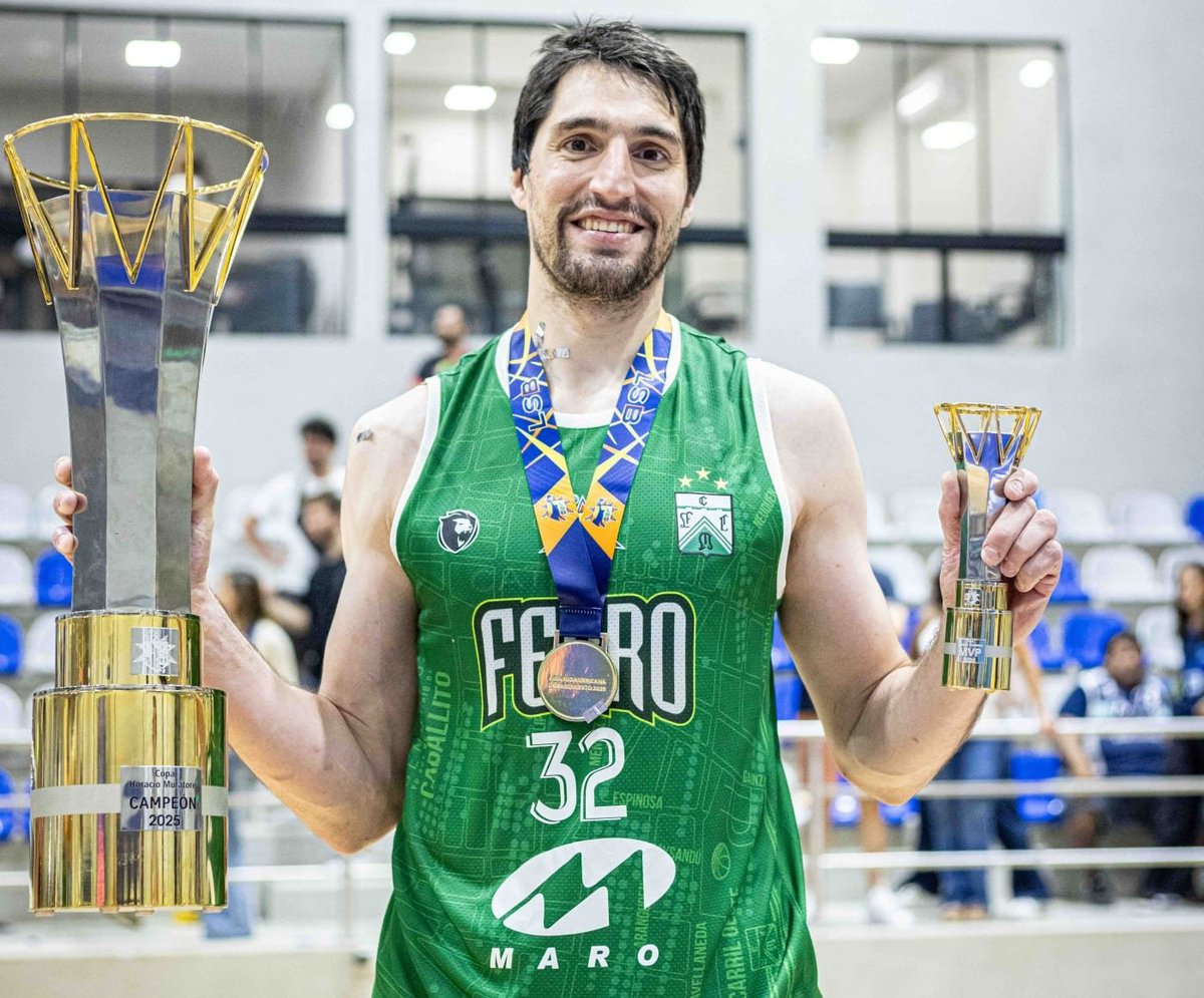 EL MVP DE SUDAMÉRICA: Eduardo Vasirani fue el mejor jugador de la <a href="/LSbaloncesto/">Liga Sudamericana</a> que ganó con Ferro

Leer más acá 👇 

nuestrobasquet.com.ar/2025/12/el-mvp…