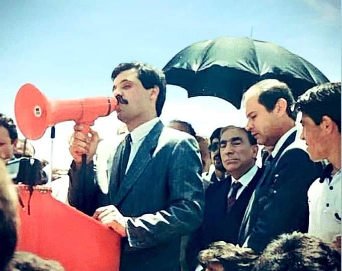 "Çocuklarınıza, torunlarınıza bırakabileceğiniz en büyük miras, Ülkücü Hareket içerisinde verdiğiniz mücadeledir. Çünkü tarih, ülkücüleri yazacaktır!"

Ali Metin Tokdemir ağabeyimizin vefatının yıl dönümünde, ruhu şad mekanı cennet olsun.