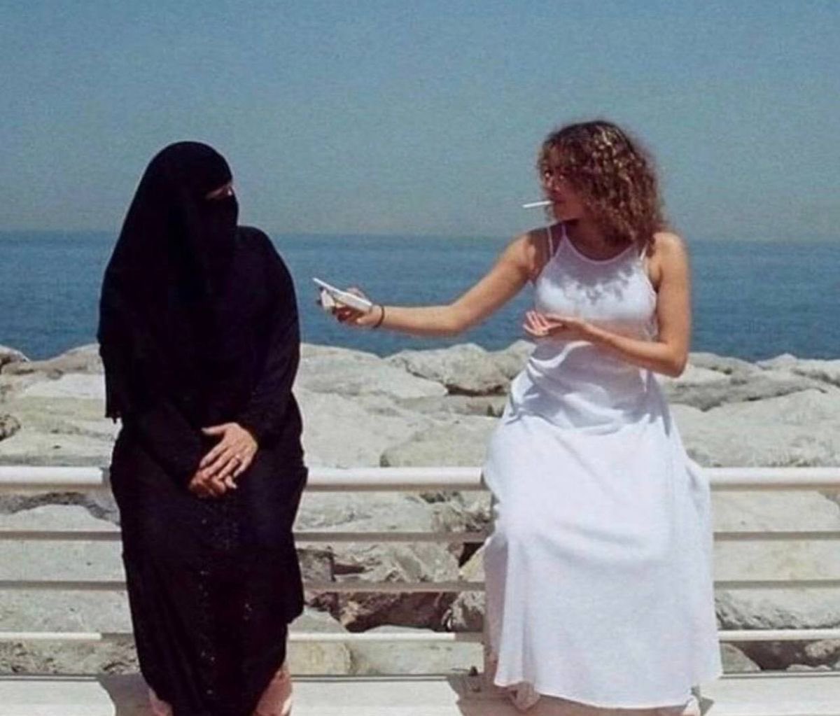 ضَميرٌ يُرِيدُ التَّوبة ونَفسٌ تَعشقُ الضَّياع