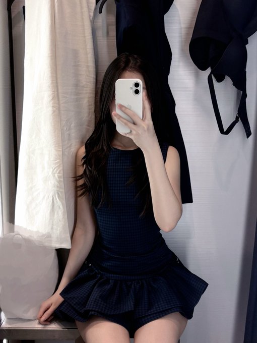 charliukaa's tweet photo. #섹트 #셀카 #디엠 https://t.co/xvenfK0SiE
