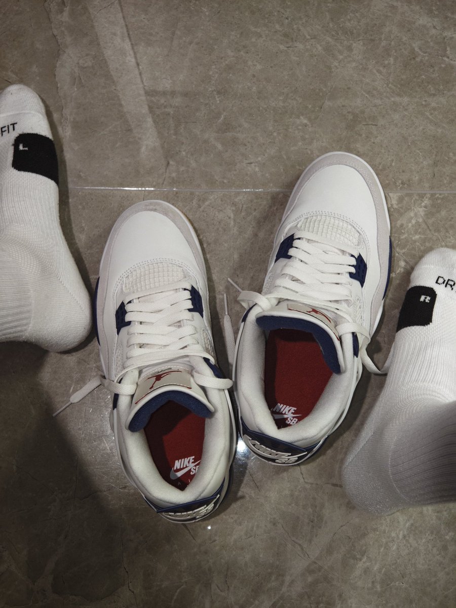 YtscNv's tweet photo. 谁又可以了
#AJ #AJ4 #白袜 #鞋袜 #s #白袜体育生 https://t.co/9Ez1bSHcSD