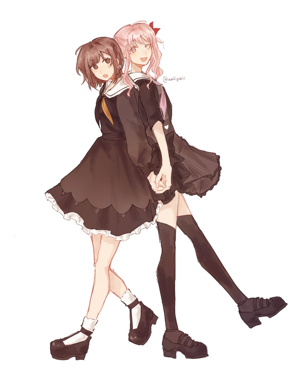 amiiyukii's tweet image. 🎀🎨old unit outfits