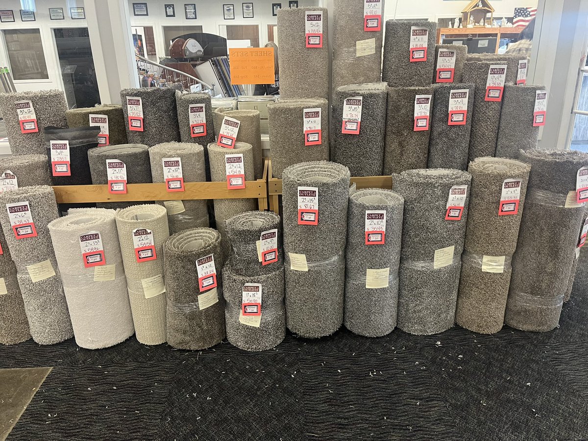 🎄 DAY 4 DEAL!
Big savings on small carpet remnants!

Perfect for quick room makeovers, rentals, and projects. These won’t last — grab yours while they’re here!
