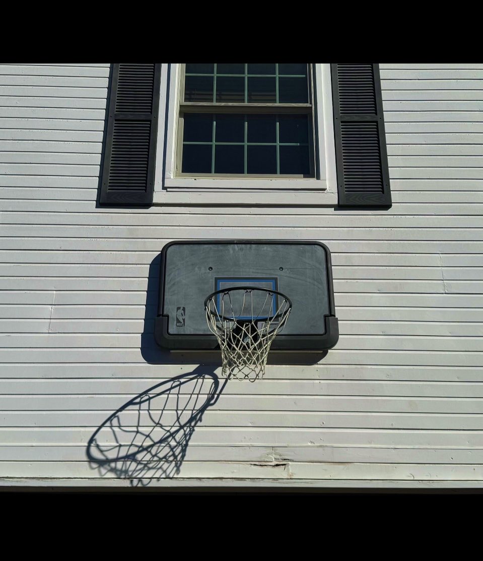 Hoop of the Day… Austin, TX. (courtesy of ⁦<a href="/gym_picker/">B L A K E    B R O W N</a>⁩) #hoopoftheday