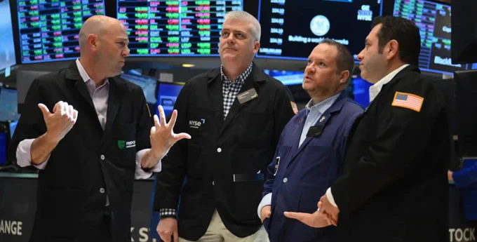 🚨 INVESTING : CRH, Carvana e Comfort Systems USA entreranno nell'S&P 500