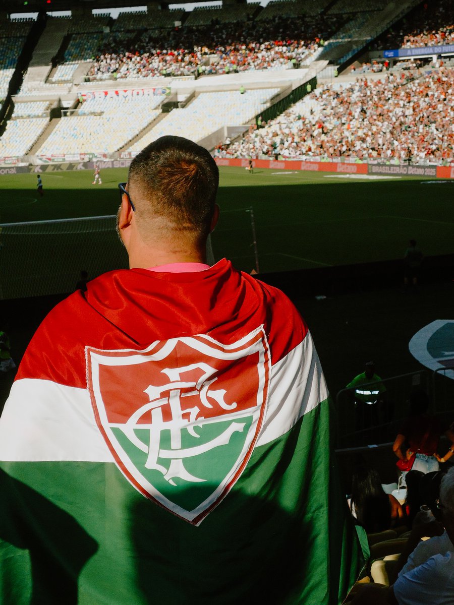picturesflu's tweet photo. das três cores que traduzem tradição..🇭🇺 https://t.co/DuiNRyFfQQ