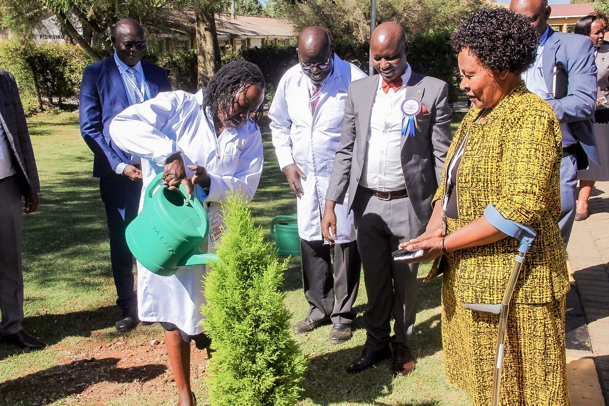 Muoria_Dr's tweet image. Today, I had the honour of officiating the 14th Graduation Ceremony of the Rift Valley Technical Training Institute (RVTTI) a significant milestone in the institution’s continued commitment to delivering quality technical and vocational education.

The state department for TVET…