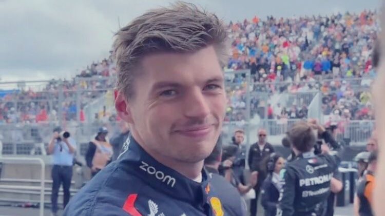 Clapontt's tweet image. max was such a class act for not appealing or talking about a possible penalty for Norris after the Tsunoda incident. he just let him have his moment,something they never did for him in 2021…
this only proves how incredible he is, both as a person and as a driver