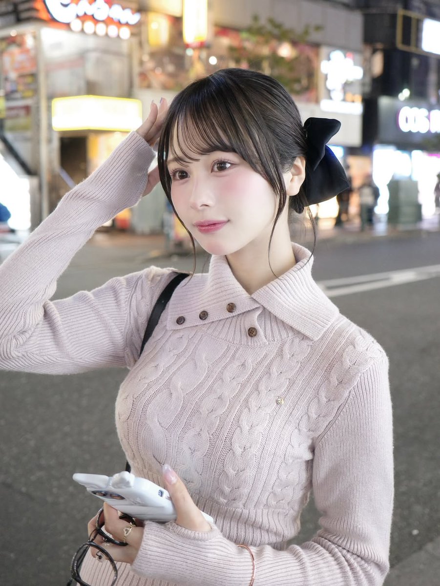 _memmem_'s tweet photo. この重たい乳を好き勝手してる男がいるの許せない....💕 https://t.co/UfKwJKp9Yo