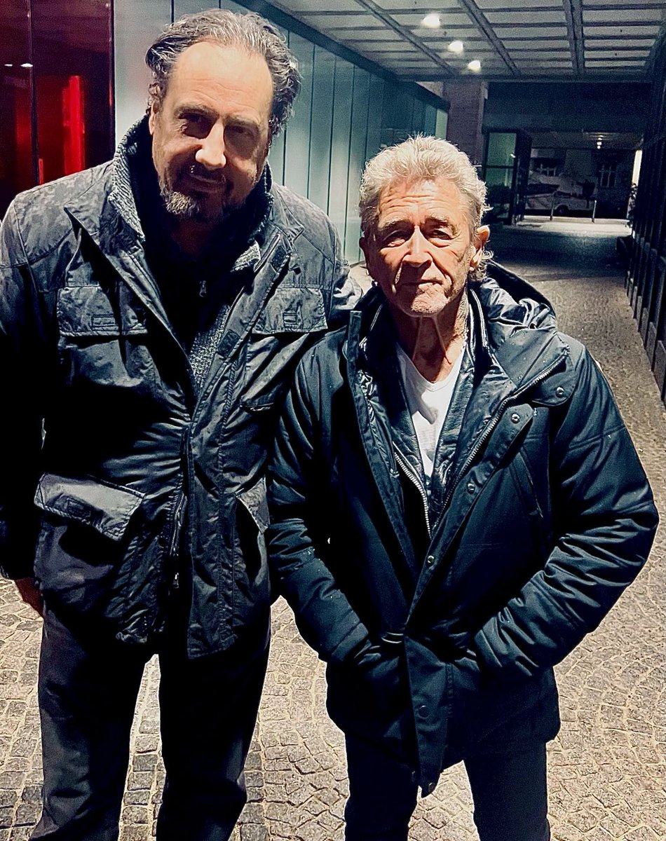 AlexGernandt's tweet image. "Sonne in der Nacht..." # meeting #PeterMaffay