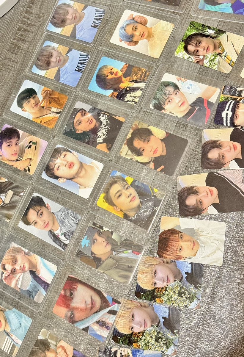 seketul_eda's tweet photo. hi!

Will be giving their official pcs (since I don’t collect them anymore)  + phone straps (made with love 💕) at #TDS4inKL #TDS4inKUALALUMPUR 

giving it randomly to whoever I meet on D2 🫶🏻 https://t.co/sPSiWQZRrg