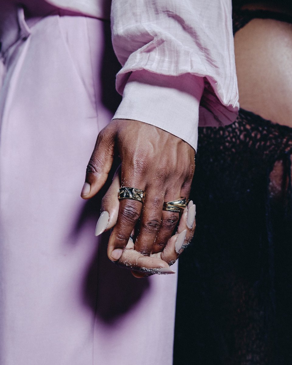 IzaReal's tweet image. Eu e você.