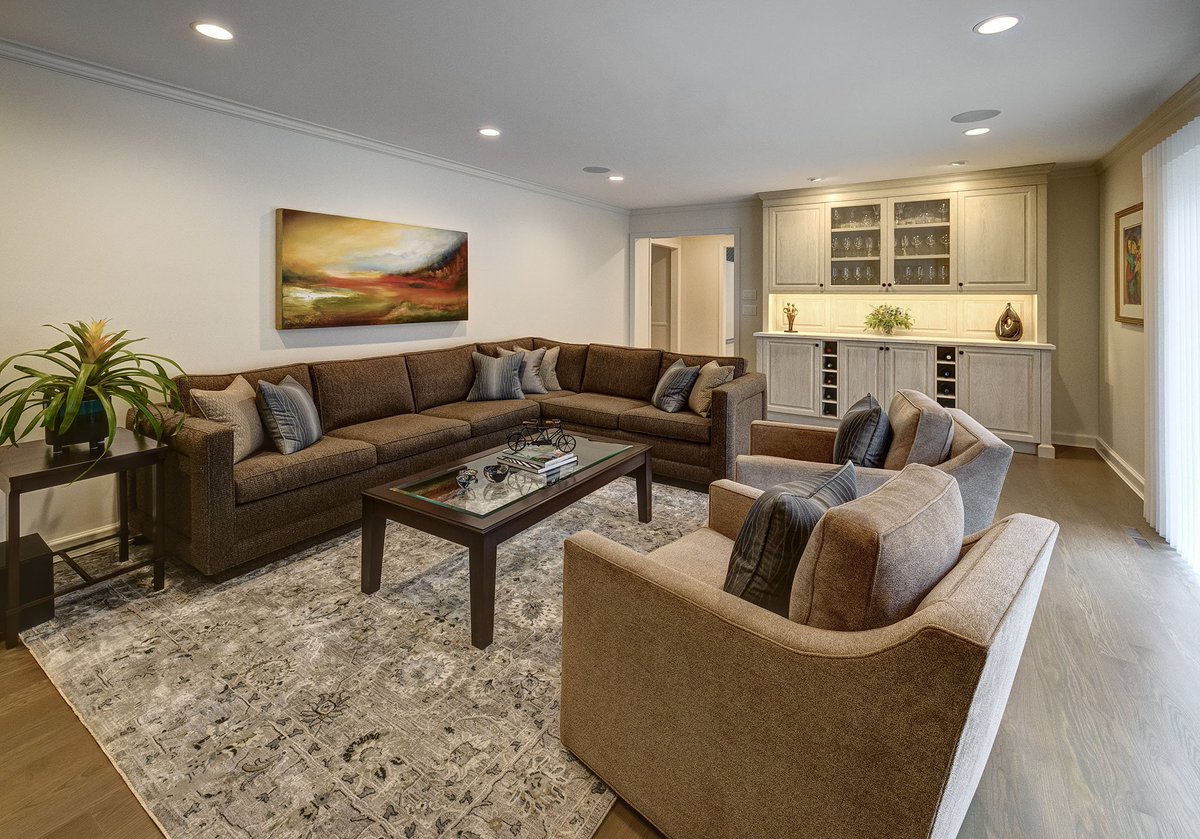 michaelmenn's tweet photo. As the days get colder, having a warm and welcoming space at home matters more than ever. Winter can feel long, but when your space fits your lifestyle and lifts your mood, it makes the season so much more enjoyable. https://t.co/ph4h55k3GD