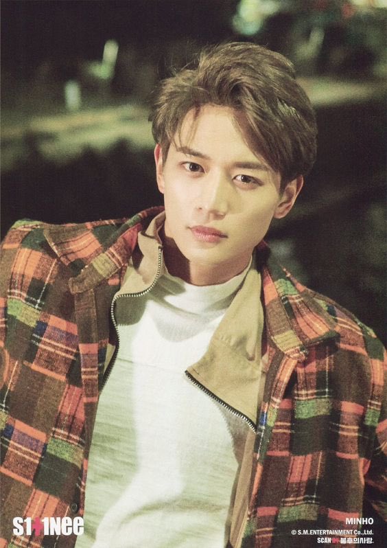 SHINeeの拾い画像bot tweet media