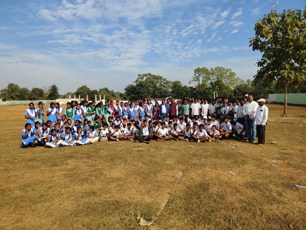 PCMGPCs's tweet photo. Bal Sabha held at Darlimunda GP with 125+ students. Issues shared through PRA activity; health team conducted awareness & HB testing. Students raised school concerns, assured inclusion in GPDP by GP officials.
PRA – Shreetam Kalta, Nuapada (Odisha)
#BalSabha #GPDP #MoPR #ModelGP https://t.co/XLkjnm6zmC