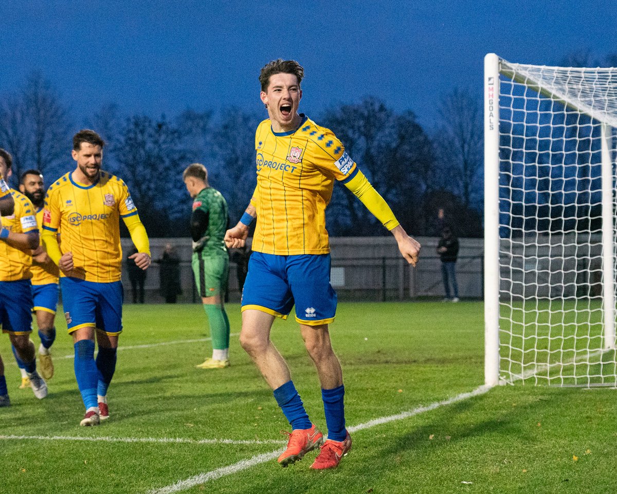 Sholing FC tweet media