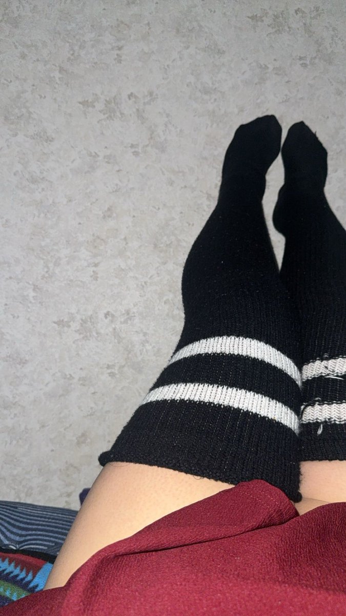 mazewildee's tweet photo. I miss my socks https://t.co/diD3pZNYDn
