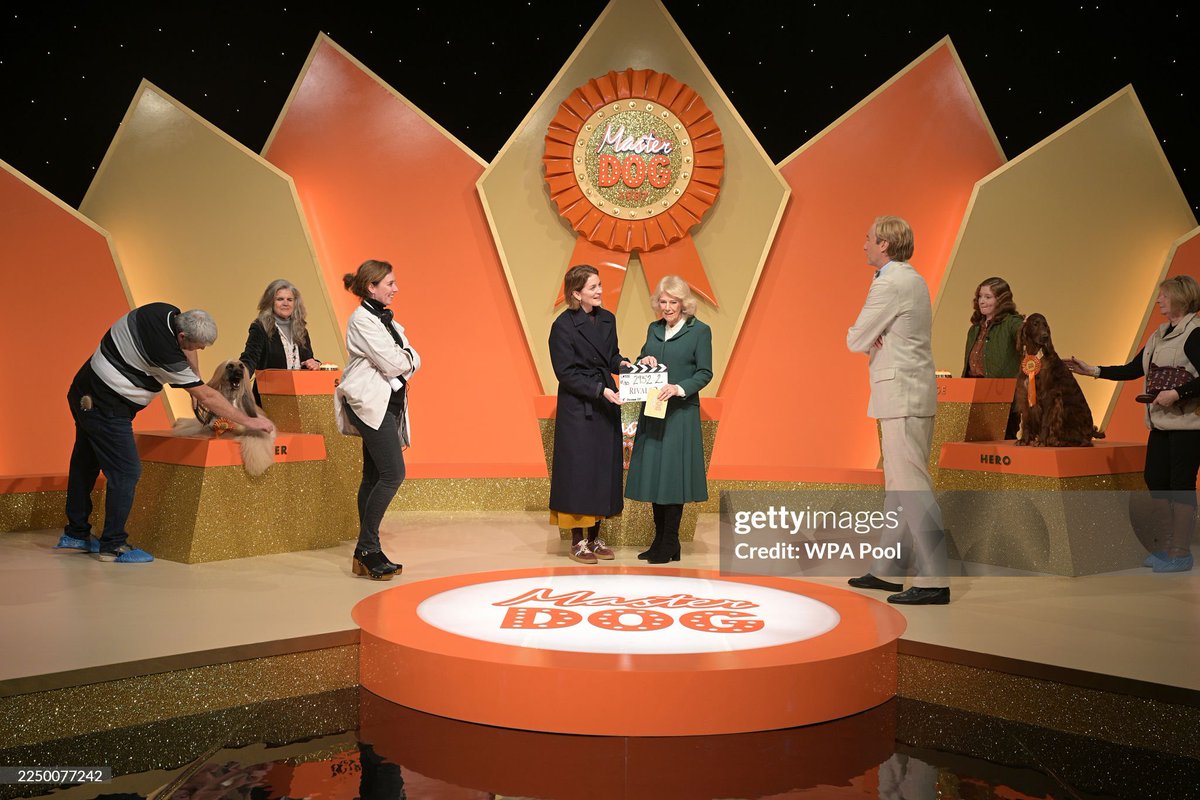 RivalsDisney's tweet photo. 📸| The Queen visited the set of #Rivals to celebrate British television production and the legacy of Dame Jilly Cooper! Featuring a NEW set with Oliver Chris as James Vereker.

#RivalsS2 https://t.co/Z5d11DU9BC