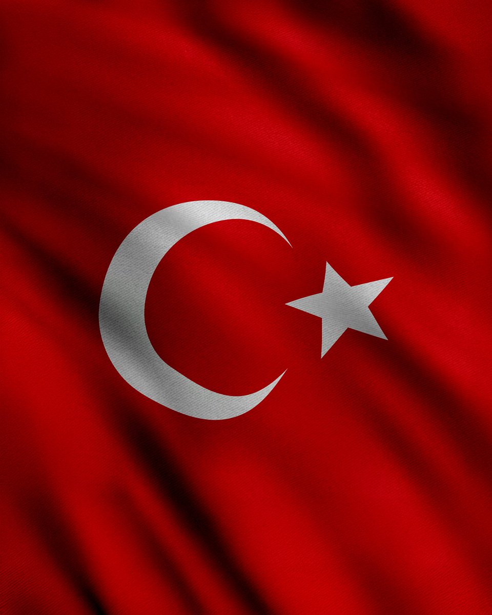 İstanbul Çekmeköy’de gerçekleştirilen operasyon sırasında ağır yaralanan ve tüm müdahalelere rağmen kurtarılamayarak şehit düşen kahraman polis memurumuz Emre Albayrak’a Allah’tan rahmet, ailesine ve yakınlarına sabır diliyoruz.

Başımız sağ olsun. 🇹🇷