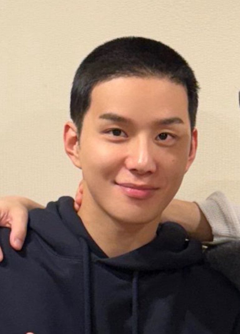 nctluvzen's tweet photo. member with the best hair… https://t.co/R88mEKqhCN