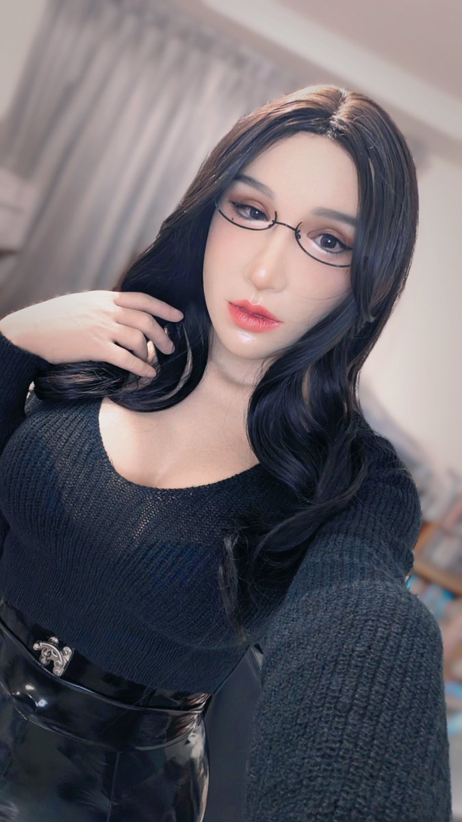 5ｎ₀v𝗏 Μαⁿ tweet media