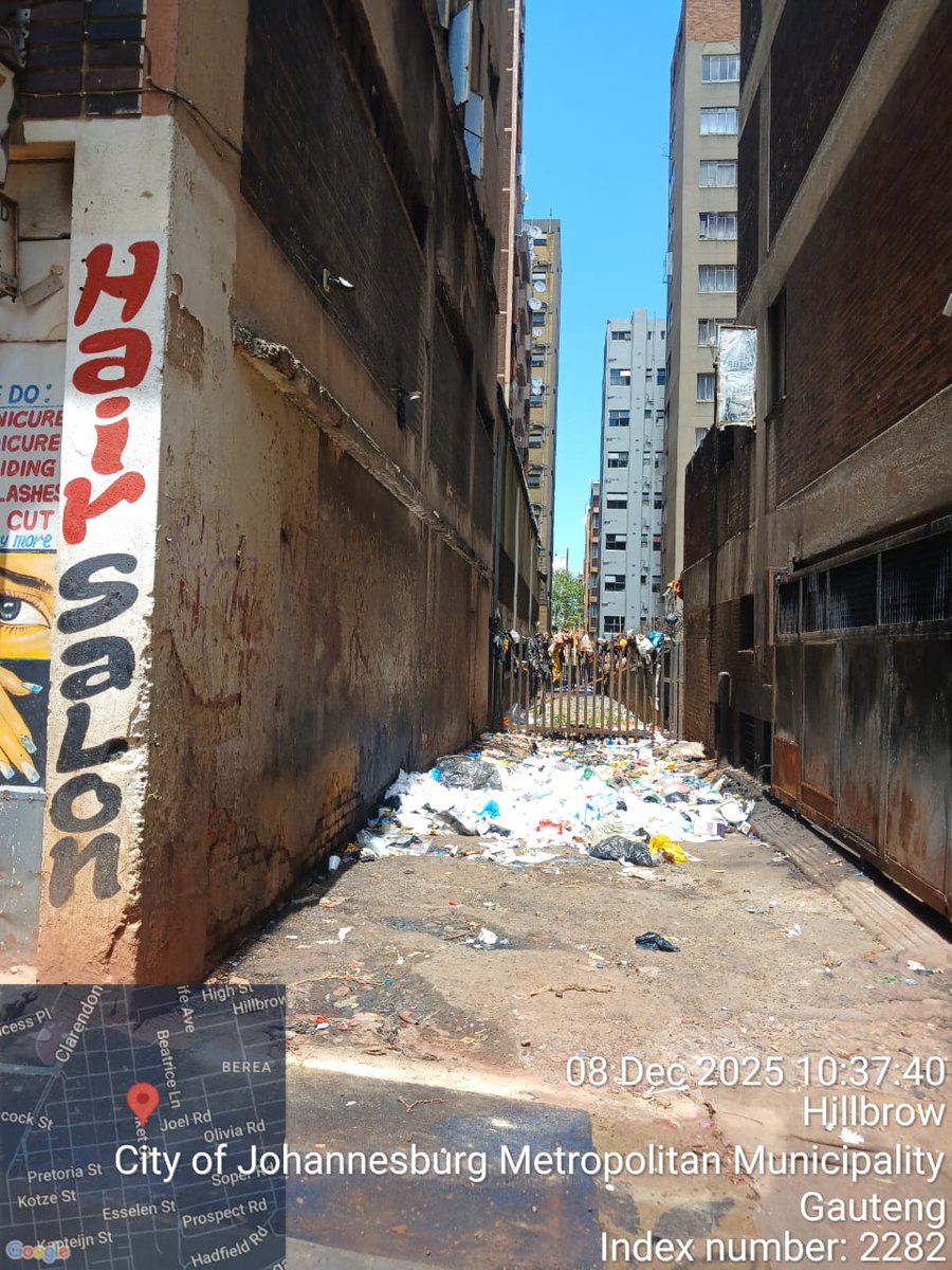 CleanerJoburg's tweet photo. We keep #Cleaning  And You keep #Dumping .... Van Der Merwe Str, Pretoria Str  @CityofJoburgZA  ♻️🌍🧾👀🧹🗑️💚🙏 https://t.co/yxOaRIfbWN