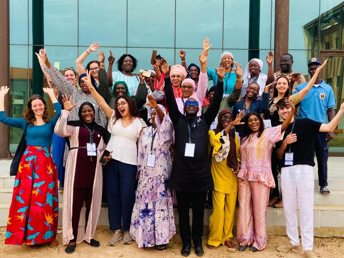 elevatehererasmus tweet media