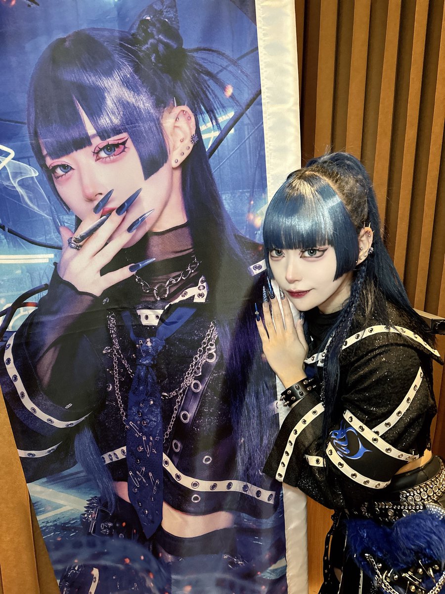 台灣，真多謝你們！
第一次出國去表演，我真的非常緊張，
但是大家攏熱情歡迎我，陪我做夥玩，
予我過兩工真幸福的時間！
真多謝你們予我的這麼濟回憶！下擺咱一定嘛欲再見面喔♡