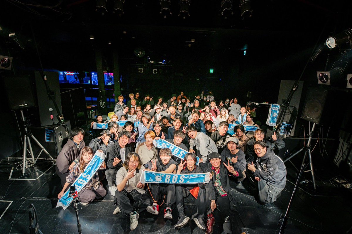 12.07(日)@岐阜CLUB ROOTS

GENEGLIDE一夜限りの復活ライブでした！
沢山の人に観ていただけて、手を挙げてくれたり、一緒に歌ってくれたり、最高の景色でした！

4年ぶりに帰ってきたライブハウス、なんて素敵な場所なんだよ。

一夜限りとか言っちゃったけどさ、またいつかライブハウスで会おうな！