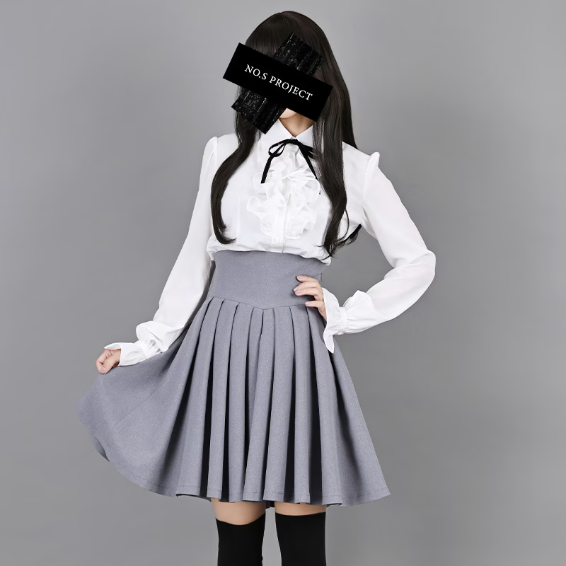 【NO.S PROJECT】週末限定セール　ジゼル・スカート　グレー pick up】ジゼル・プティスカート グレー ひざ上に広がるミニ丈の