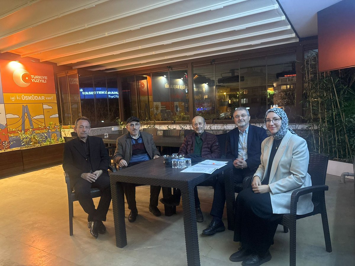 Aziz Mahmut Hüdai, Ferah ve Acıbadem mahalle toplantılarımızı gerçekleştirdik.
Alınan kararların mahallelerimize ve Üsküdarımıza hayırlı olmasını diliyoruz.

#BizimÜsküdar