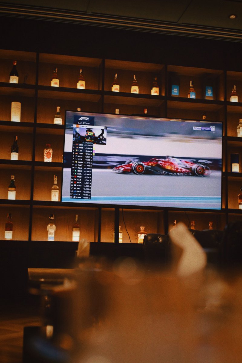 BarcodeTin's tweet photo. 🏎️❤️💛 https://t.co/pB2Oukx8aU