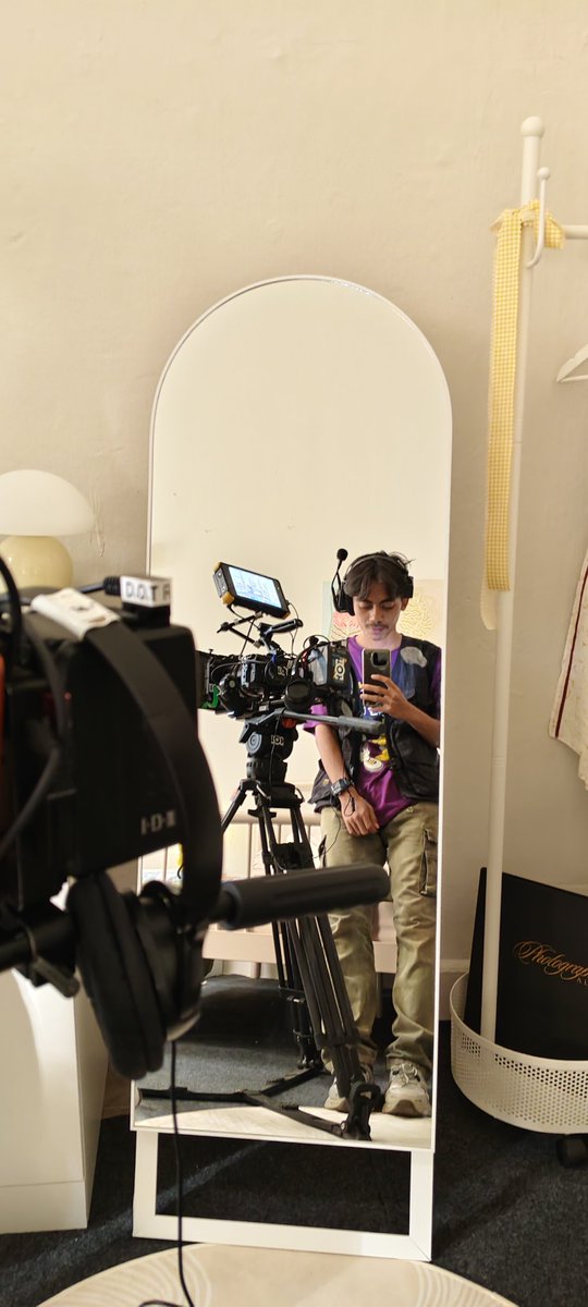 Sleepnormal's tweet image. Music Video isyanasarasvati - Terima kasih dariku