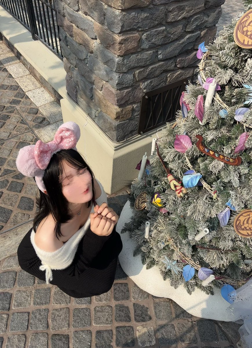 _Erwin's tweet photo. 本界隈の遠征で香港🤙🏻⭐🇭🇰ディズニー二日間楽しすぎた🐭🎀 https://t.co/XIwdebQYEc