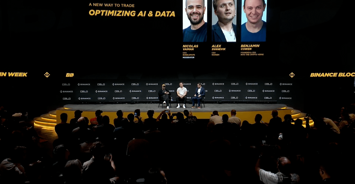 bubblemaps's tweet photo. Binance Blockchain Week, that's a wrap 🇦🇪

• Met hundreds of people
• Shared exclusive merch at our booth
• Hosted a panel on onchain data and AI
• Spoke with Bloomberg, Fortune, and WSJ

See you next year! https://t.co/tSrFPAZAZ4