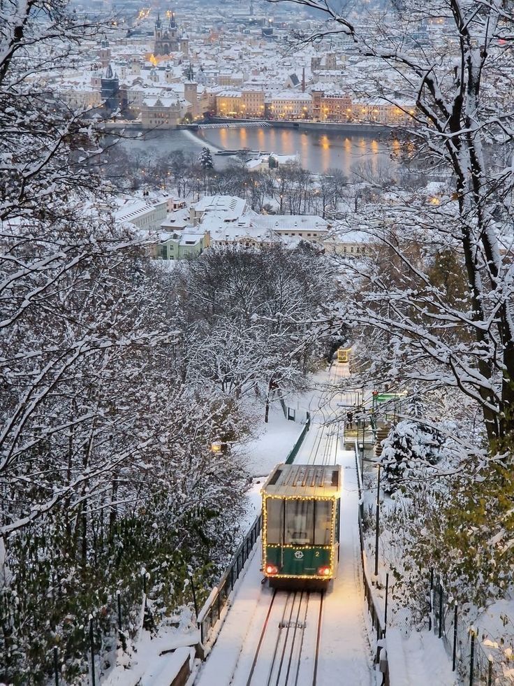 MozartCultures's tweet photo. prague at winter https://t.co/1BsfG4Hhfg