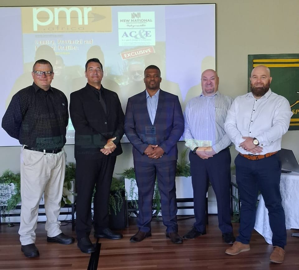 Fidelity_Secure's tweet image. Congrats to our Fidelity ADT Garden Route team for winning a Diamond Arrow Award for their crime-fighting efforts! We're proud of your commitment to community safety. Great job, team!

#FidelityADT #GardenRoute #SecuringYourAssets #FidelityServicesGroup #WeAreFidelity