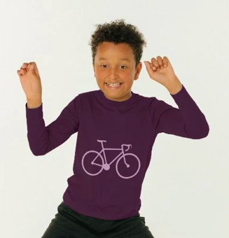 SortiBag's tweet image. Rolling easy and light with a spark of delight. 💜🚲 Join Our #MindTimeMission With This Organic Cotton Jumbo Bicycle Print T-Shirt in Purple. In partnership with @Teemillstore the pioneering sustainable fashion platform. sorti.teemill.com