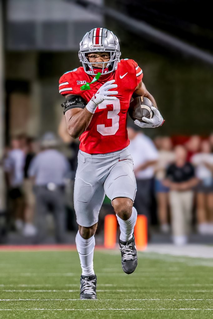 23ohioVworld23's tweet photo. would never let my daughter date a buckeye fan 

I see how quick you are to switch 😕 https://t.co/4xkshtnDsK