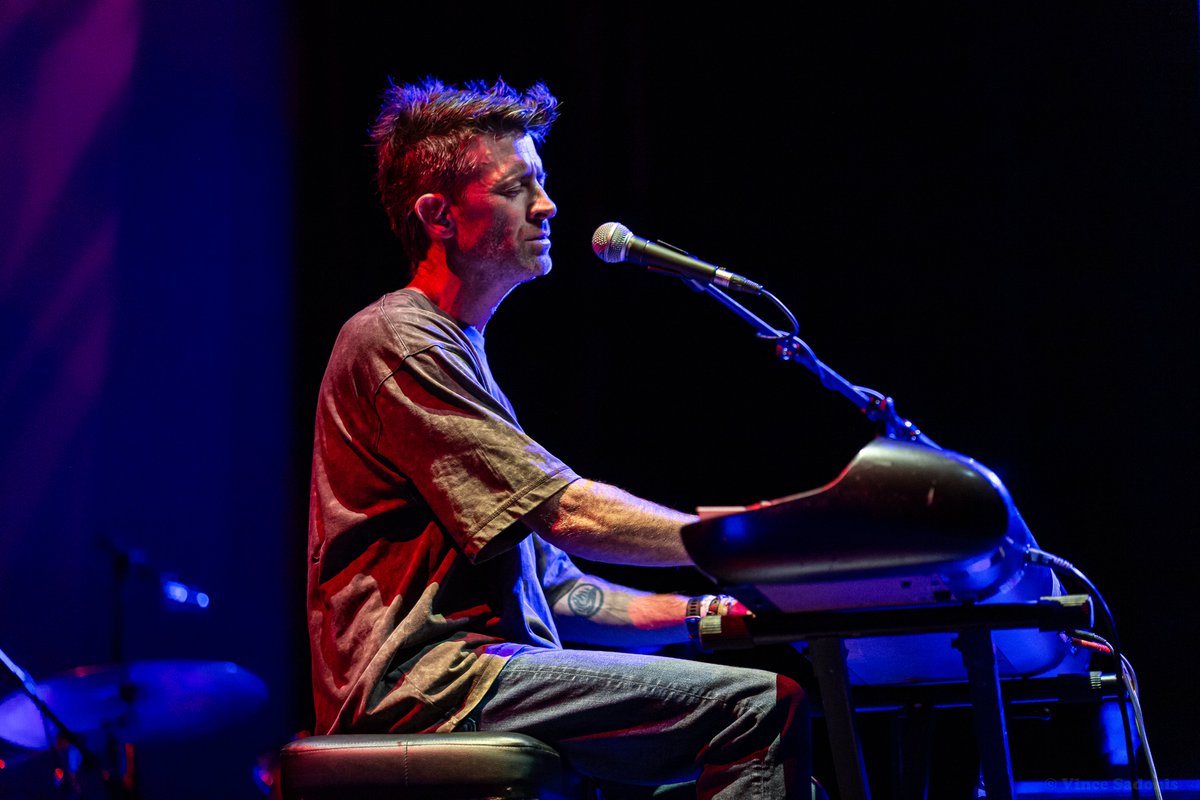 FavoriteSightsSounds tweet media