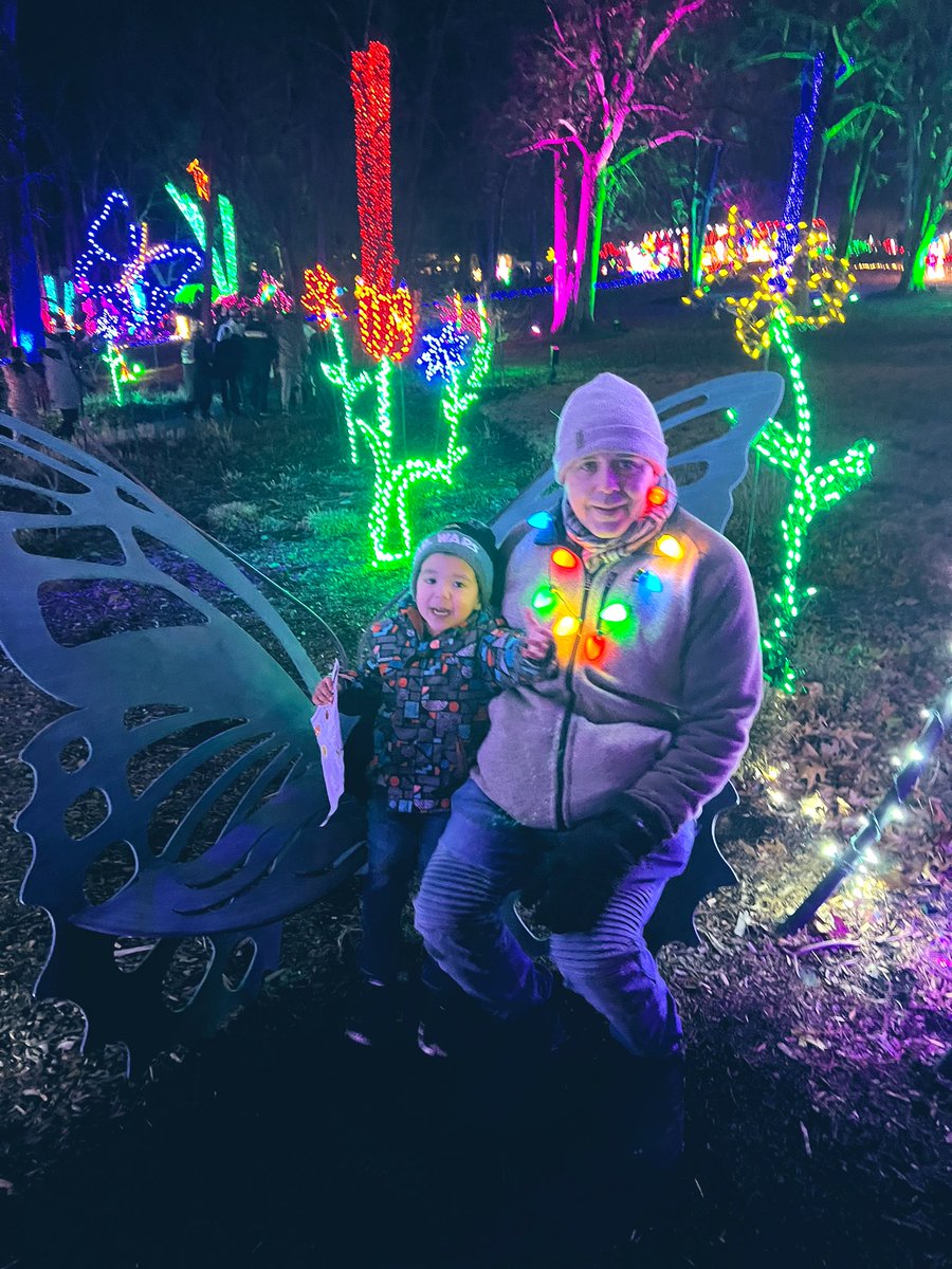 TobinDeanna's tweet photo. 🎅💚🎄 The boys of winter ❄️💙⛄️ https://t.co/j1Y7WATpJJ