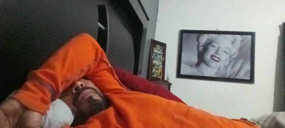 elbake08's tweet photo. Alguna pareja o dama para hoy? Single respetuoso discreto y solvente https://t.co/6OARYz9W2O