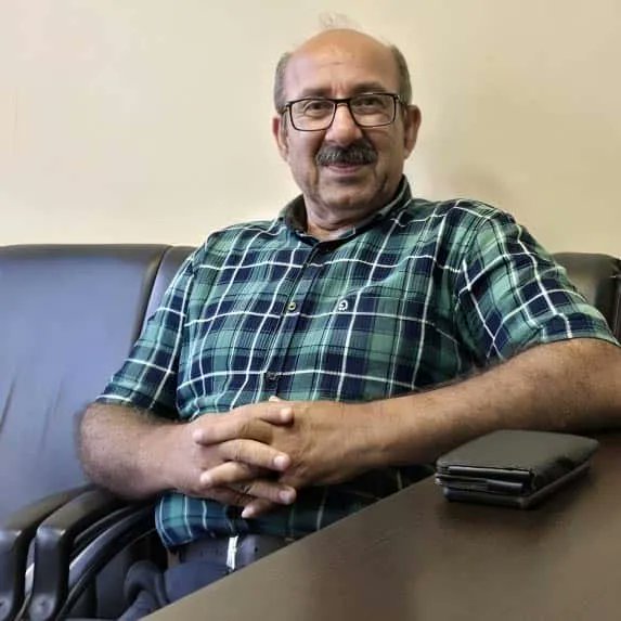 🚨 Political prisoner Karim Khojasteh, 62, has been sentenced to death in Iran, charged with “rebellion” for supporting the PMOI.

His sentence, handed down by judge Ahmad Darvish Goftar, was communicated to him in Lakan Prison in Rasht on Saturday, 6 December.

CC: <a href="/drmaisato/">Mai Sato</a>