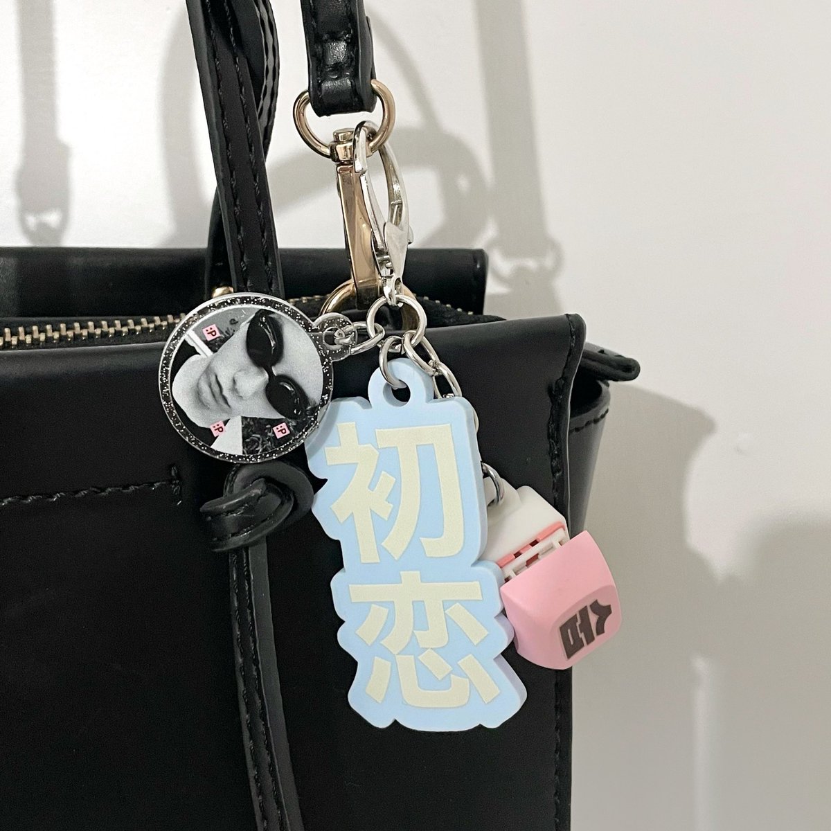 skysafie_id's tweet image. ☆ hatsukoi keychain 🛋️🗝️

© skysafie_id x dbdd studio