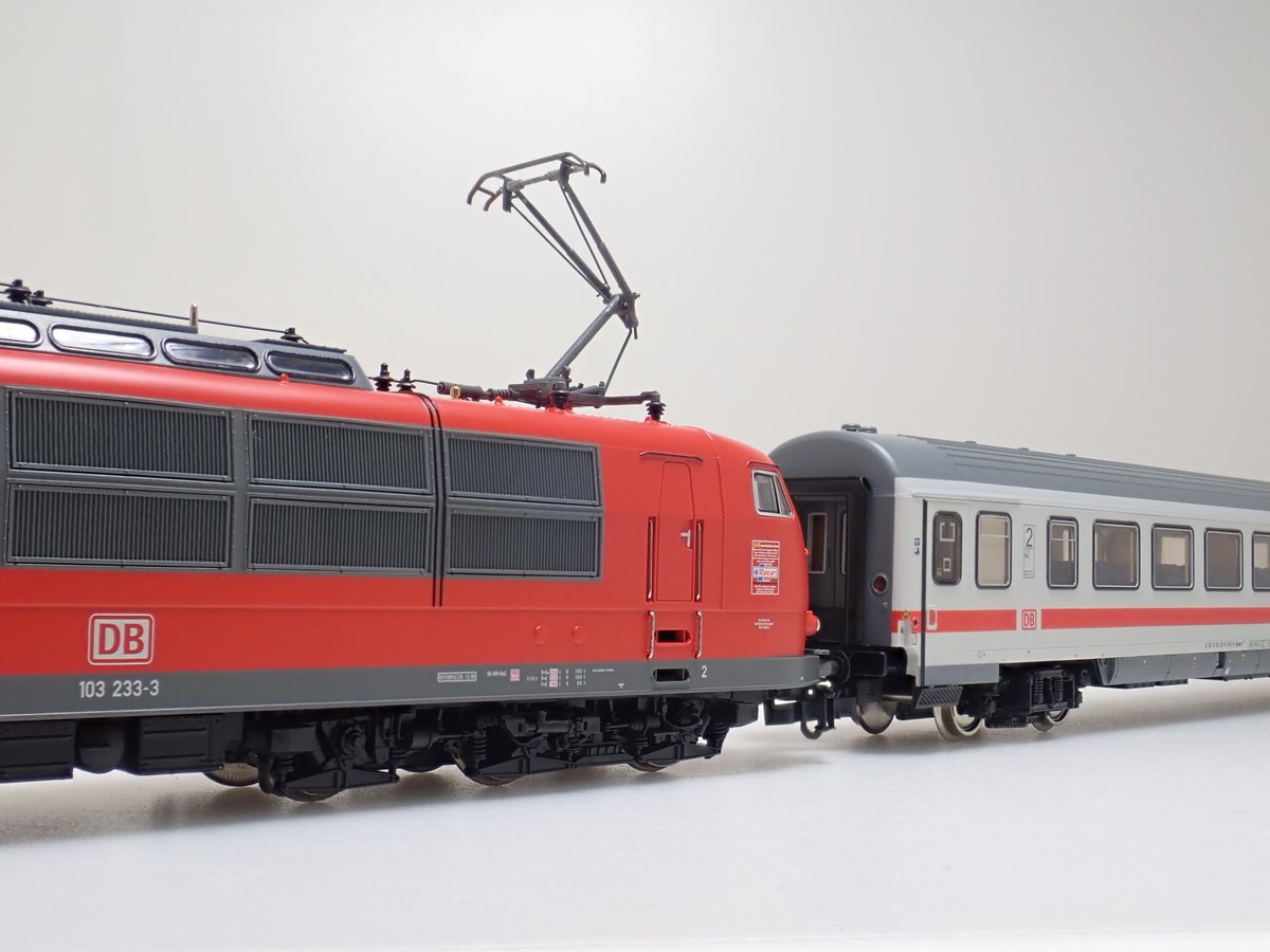 Models IMON渋谷店＞ ROCO DB 103 233-3 トラフックレッド入荷しました