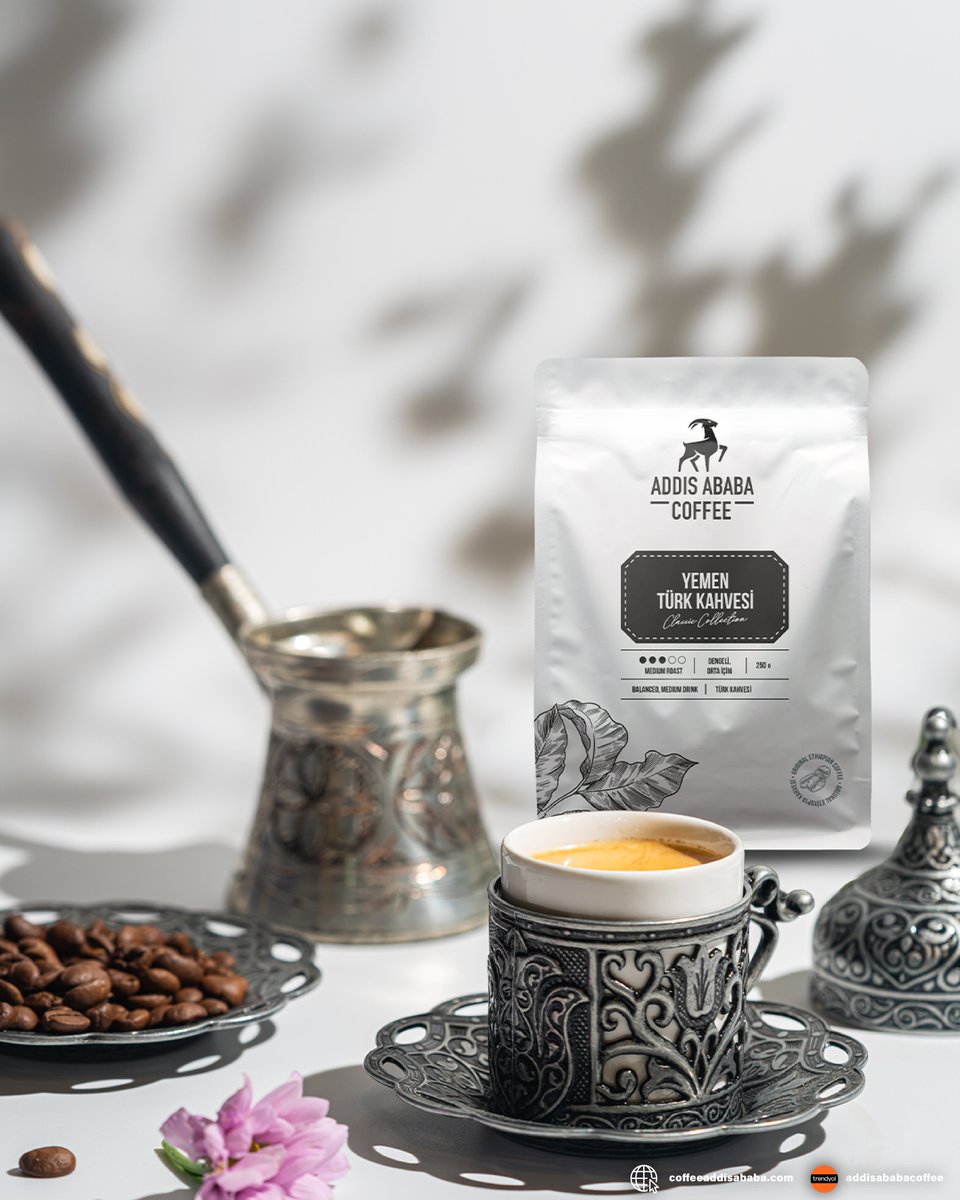 AbabaTurkiye's tweet photo. Gerçek kahve deneyimi: %100 Arabica çekirdekleriyle hazırlanan Yemen Türk Kahvesi.
Yumuşak içim, bol köpük, geleneksel lezzet. 📷📷
📷 https://t.co/9OZV5us0kp
#AddisAbabaCoffee #YemenTürkKahvesi #TürkKahvesi https://t.co/Xqzi3Er7Wr