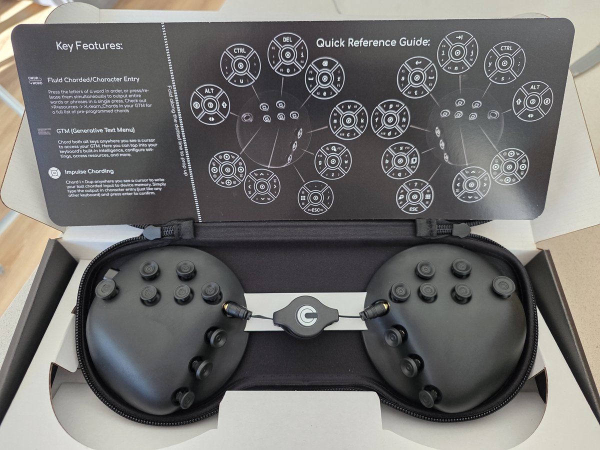 G_Programming's tweet image. Lo prometido es deuda...

Primer día !

Por ahora muy intuitivo, calidad muuuuuy buena, súper liviano y chiquito

@CharaChorder 

Vayan dejando sus dudas por aquí !