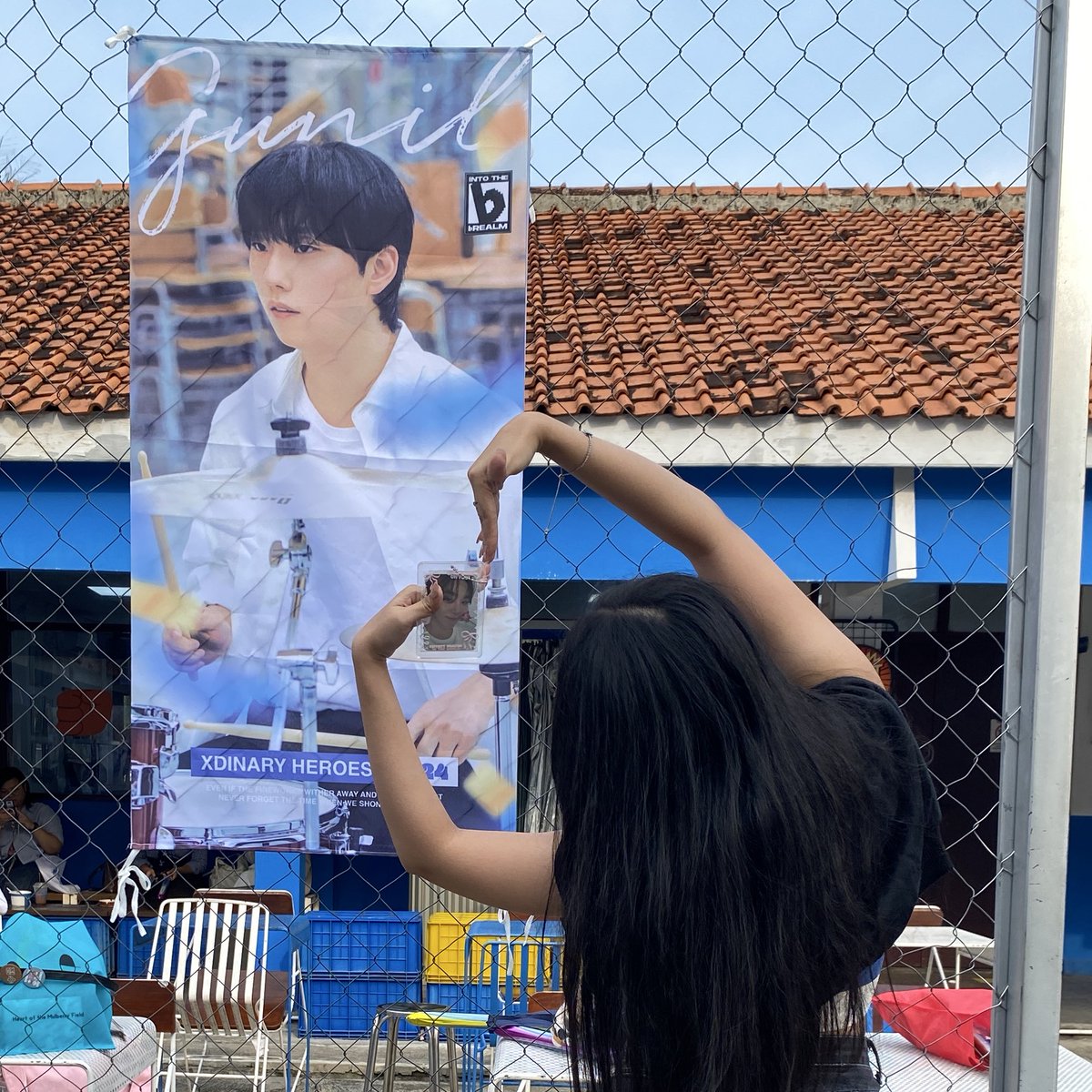 jungsucom's tweet photo. kalo ucapan makasih bisa sebesar galaksi bima sakti, mau aku ucapkan ke semua crew into the brealm karena journey aku as baby villains di tahun ini disambut oleh event luar biasa! 💖
#Into_the_bRealm #b_Class
#HallwayToHeroes #XdinaryHeroes https://t.co/ZuSvVzPgIP