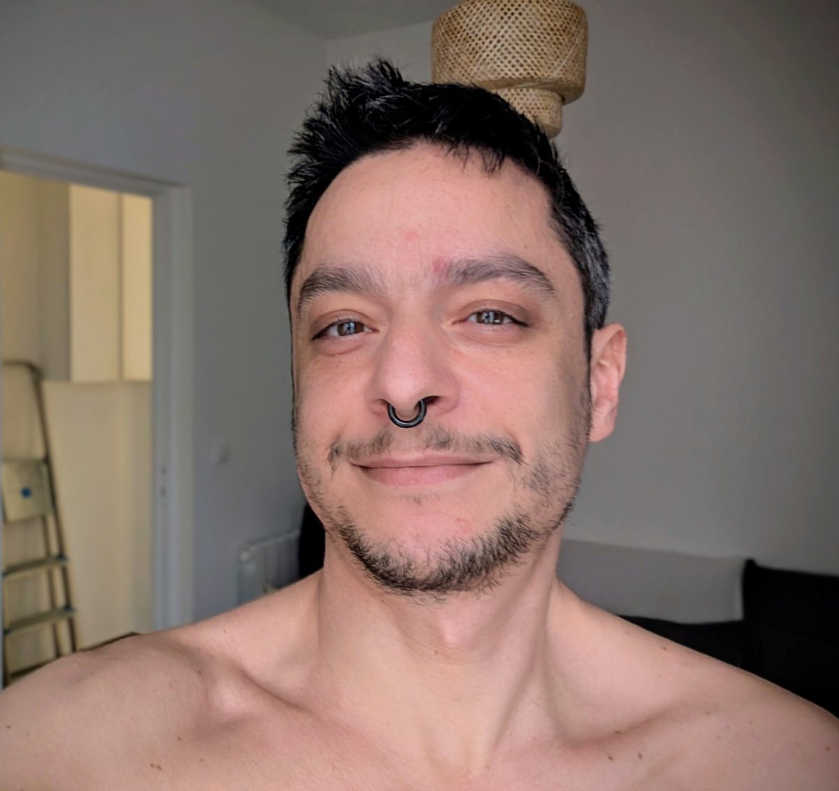 FrenchNullo 🔜 Lisbon 1st may tweet media