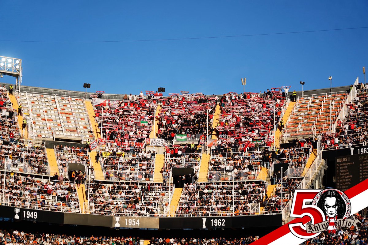 birisoficial's tweet photo. Valencia CF - Sevilla FC

07/12/2025

#50AñosTrasTuEscudo https://t.co/3yYy2JG9zN